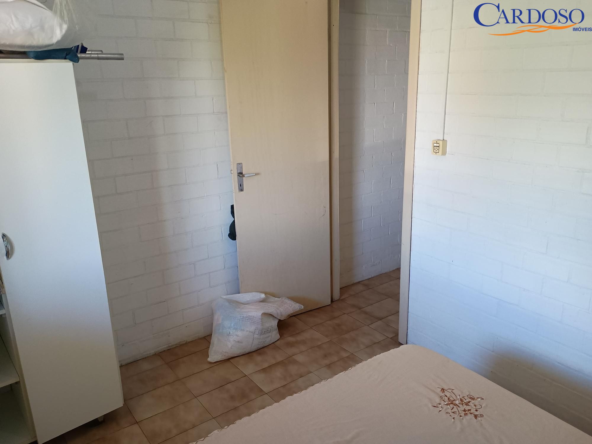 Casa à venda com 3 quartos, 92m² - Foto 11