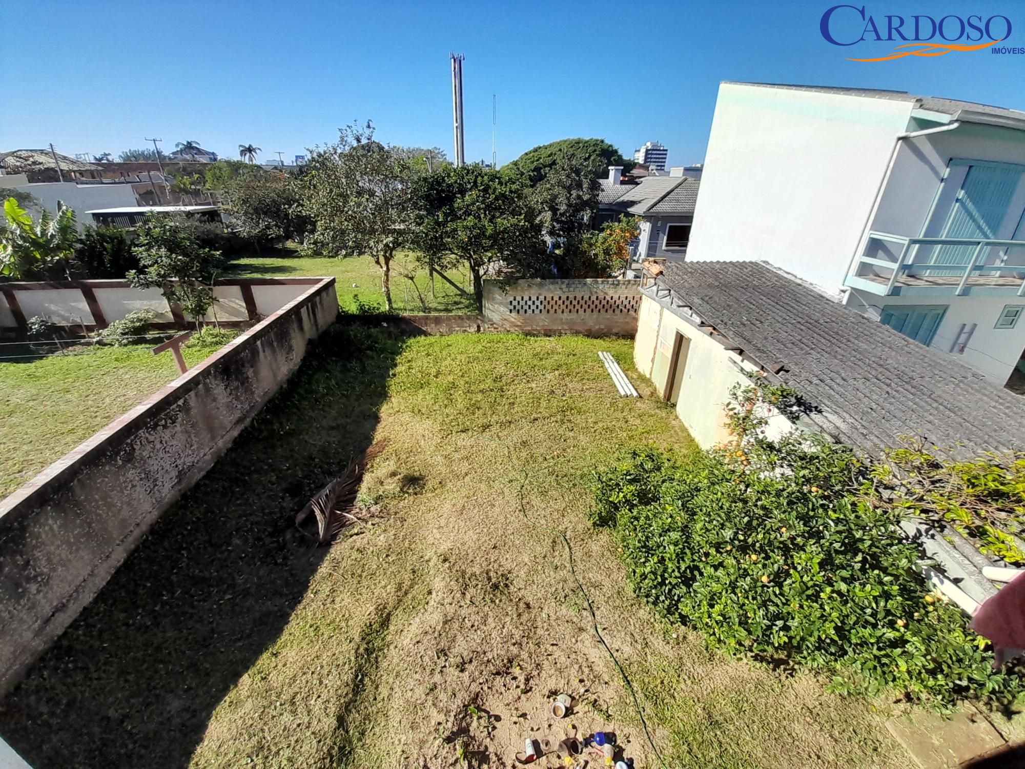 Casa à venda com 4 quartos, 200m² - Foto 3