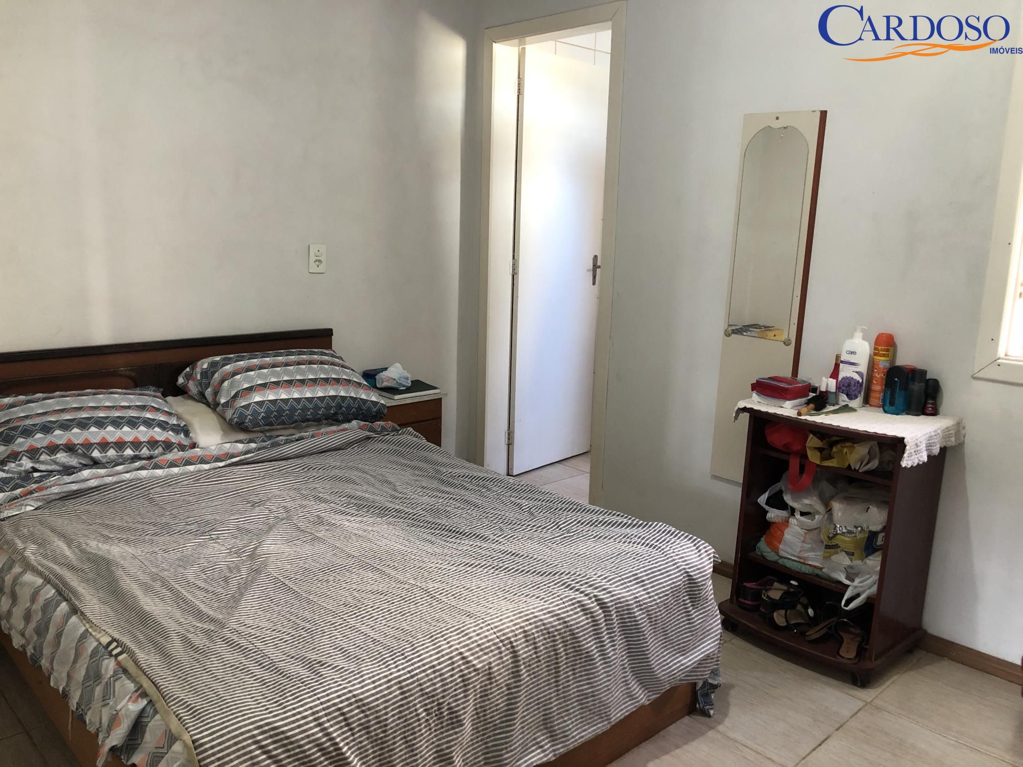 Casa à venda com 3 quartos, 110m² - Foto 14