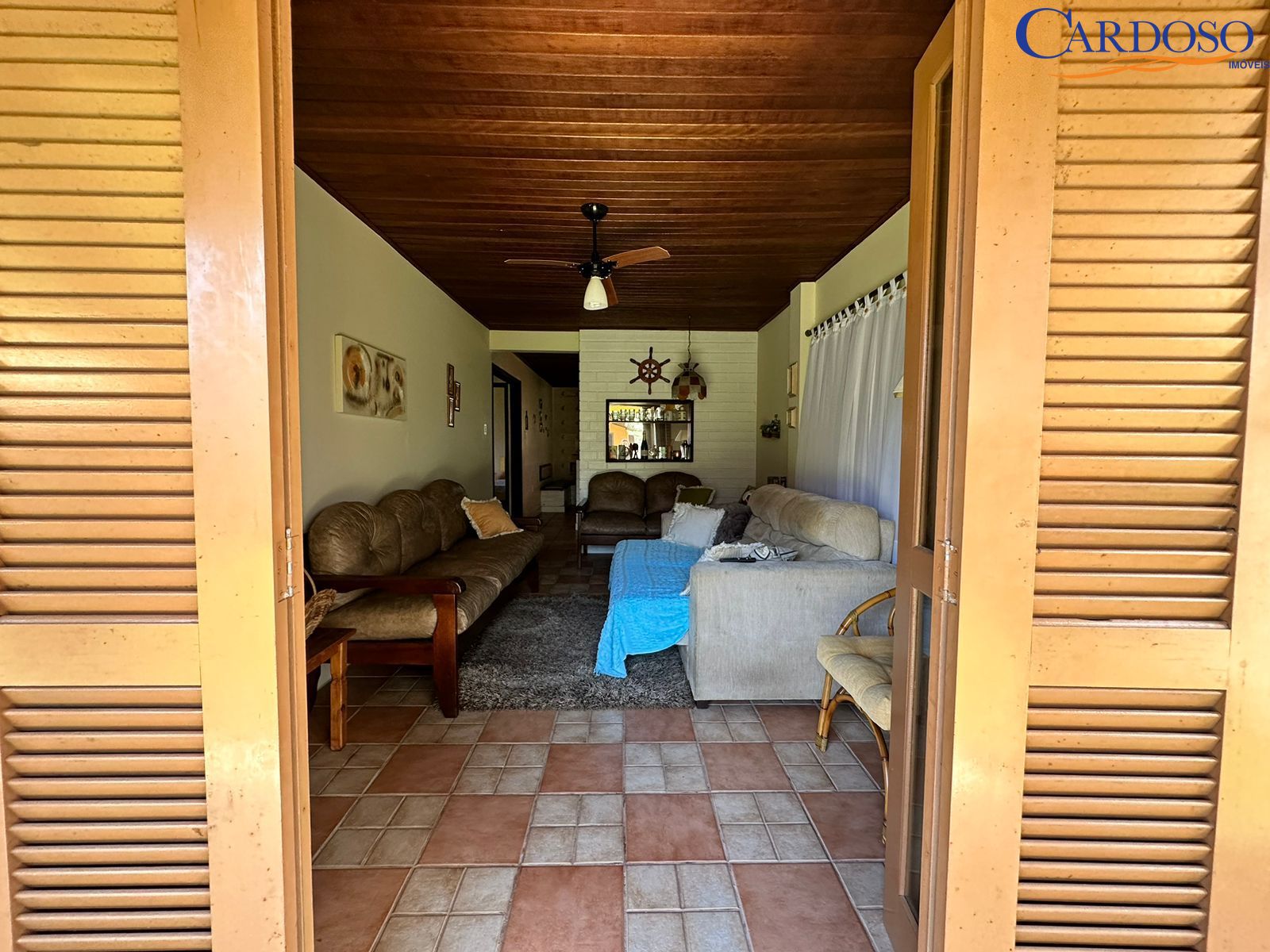 Casa à venda com 6 quartos, 150m² - Foto 47