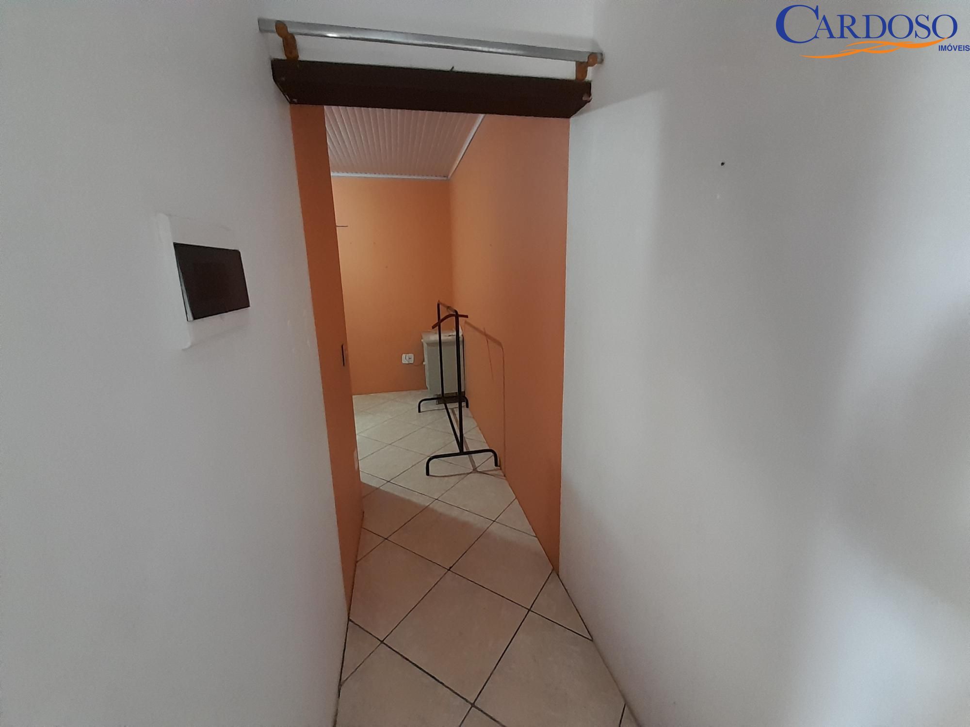 Casa à venda com 4 quartos, 200m² - Foto 21