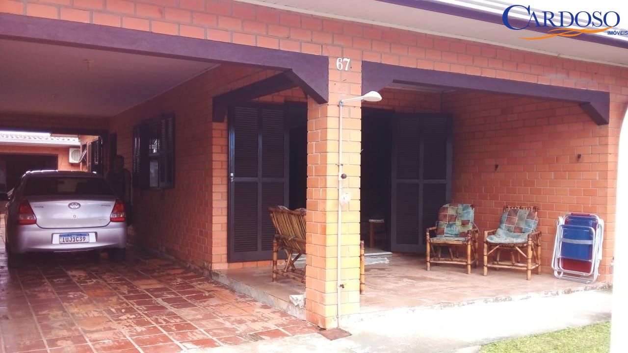 Casa à venda com 4 quartos, 272m² - Foto 2