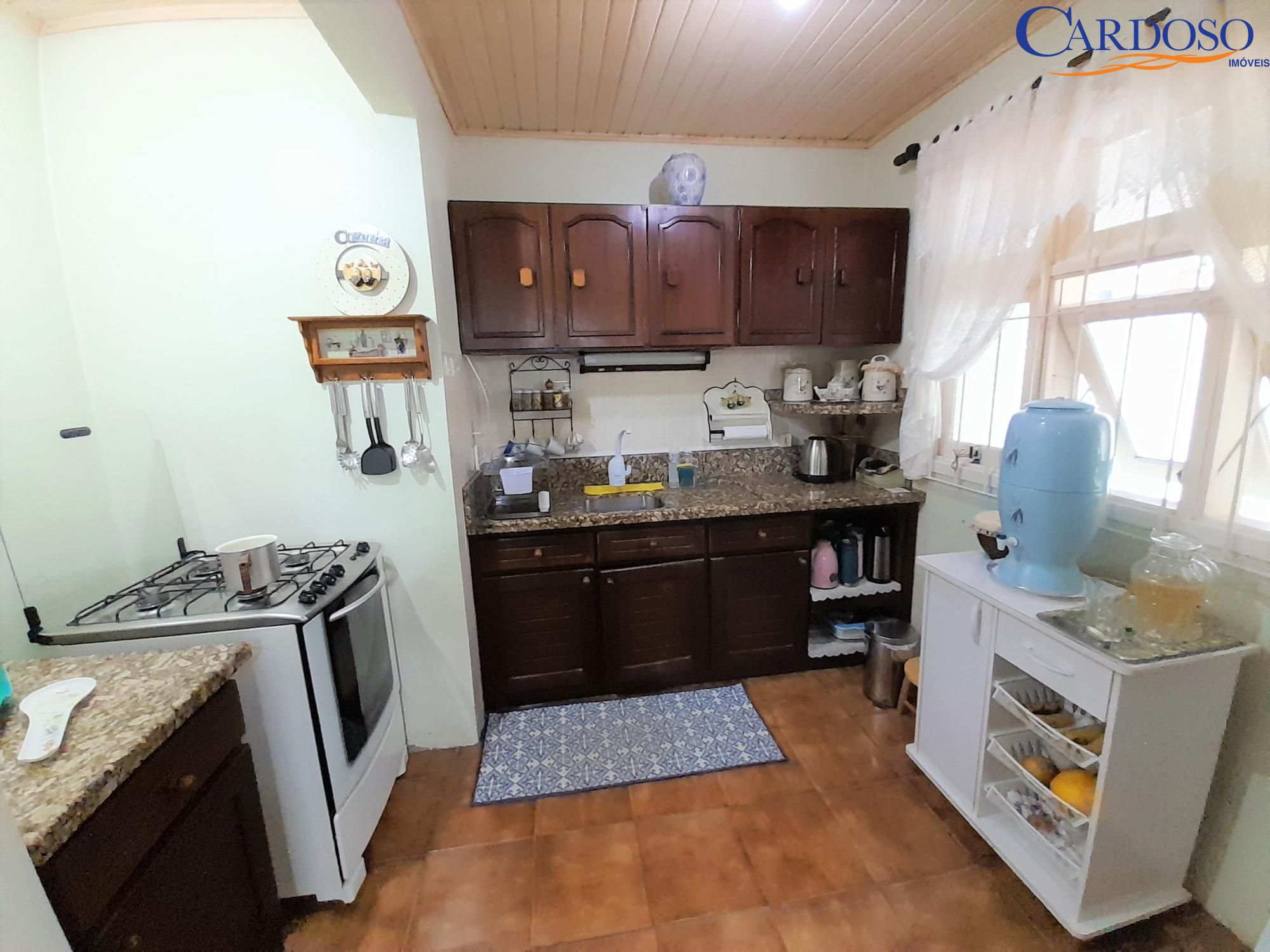 Casa à venda com 4 quartos, 250m² - Foto 17