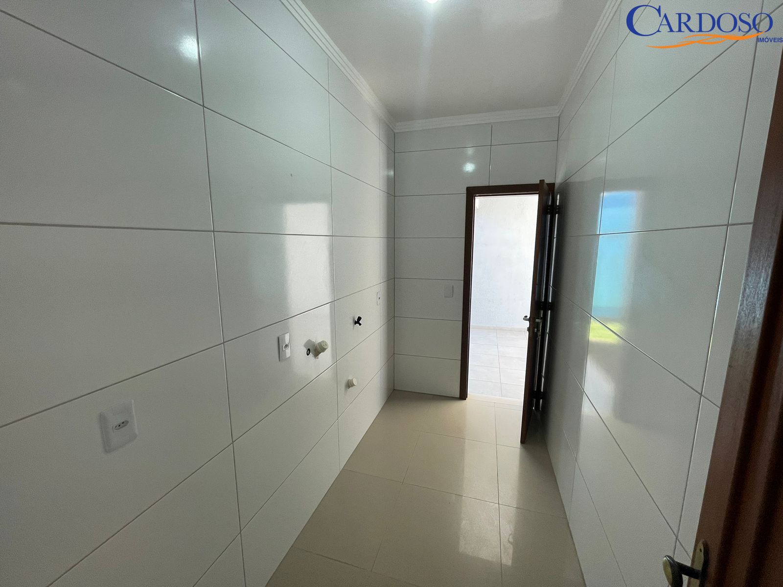 Casa à venda com 3 quartos, 108m² - Foto 14