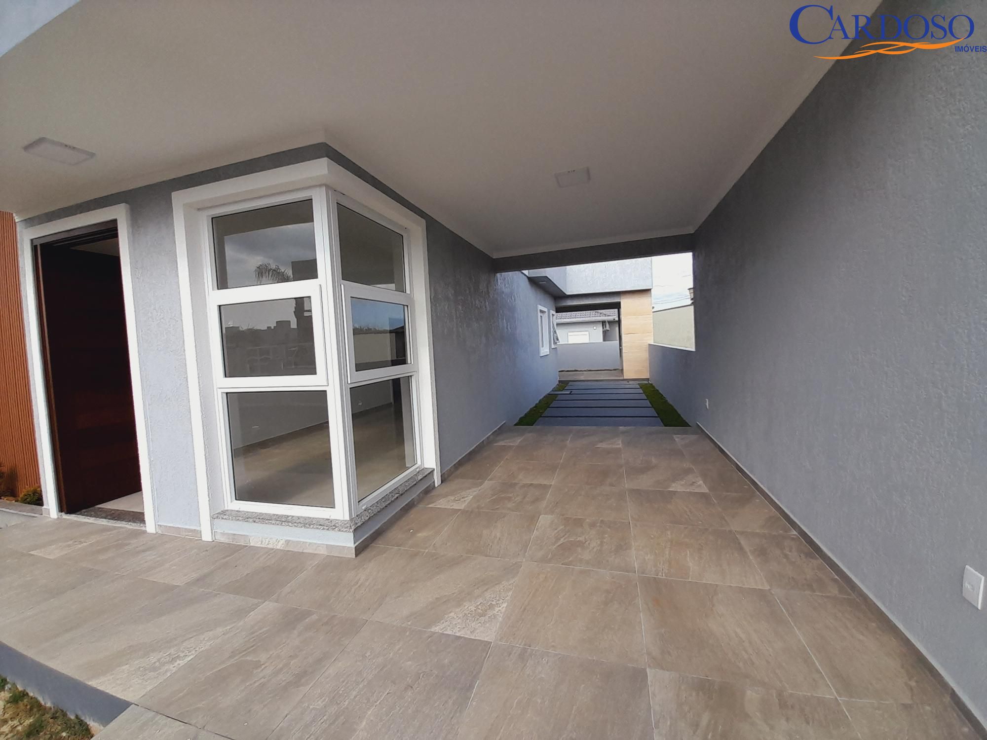 Casa à venda com 3 quartos, 131m² - Foto 4