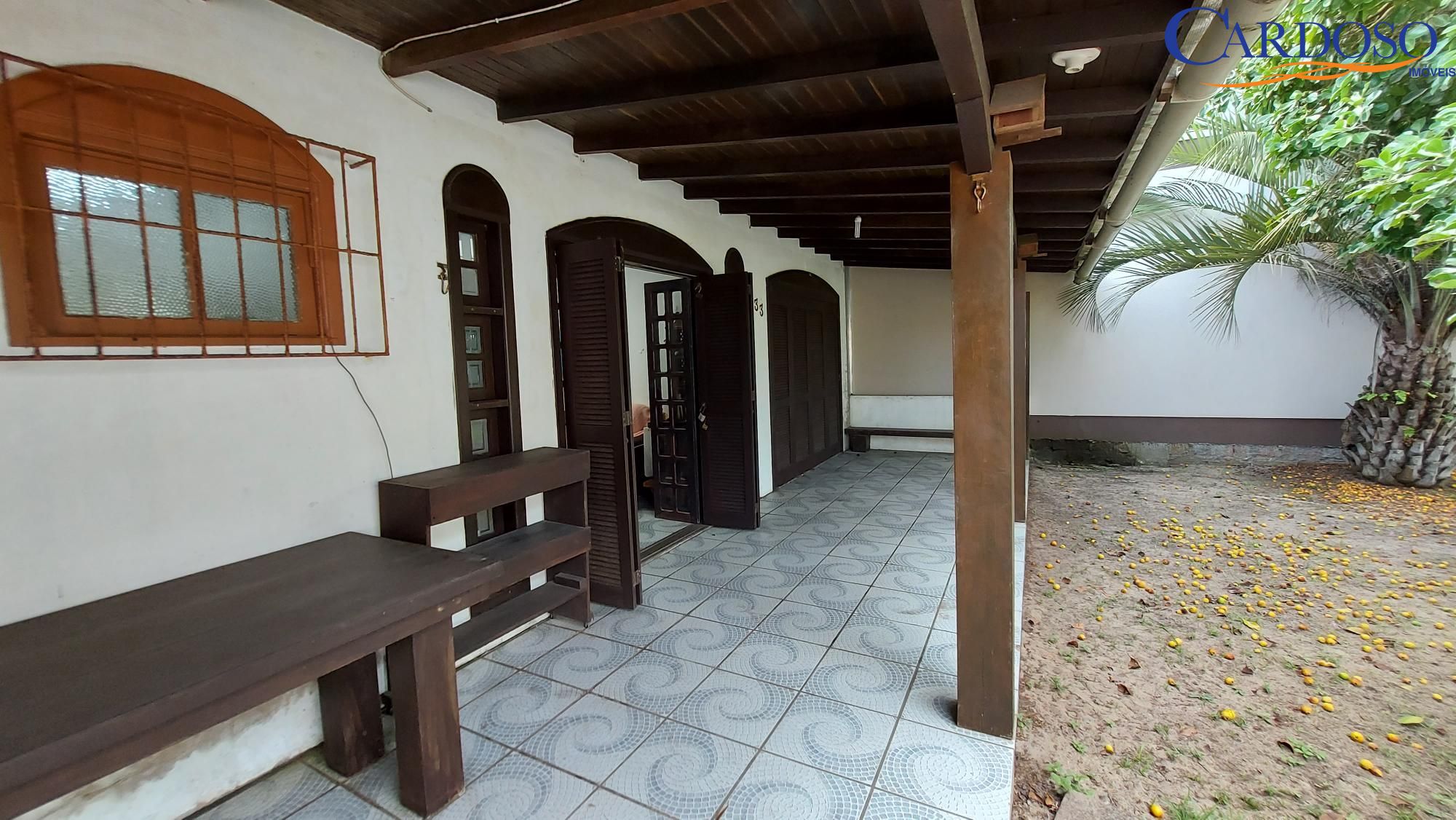 Casa com 2 Dormitórios à venda, 75 m² por R$ 228.000,00