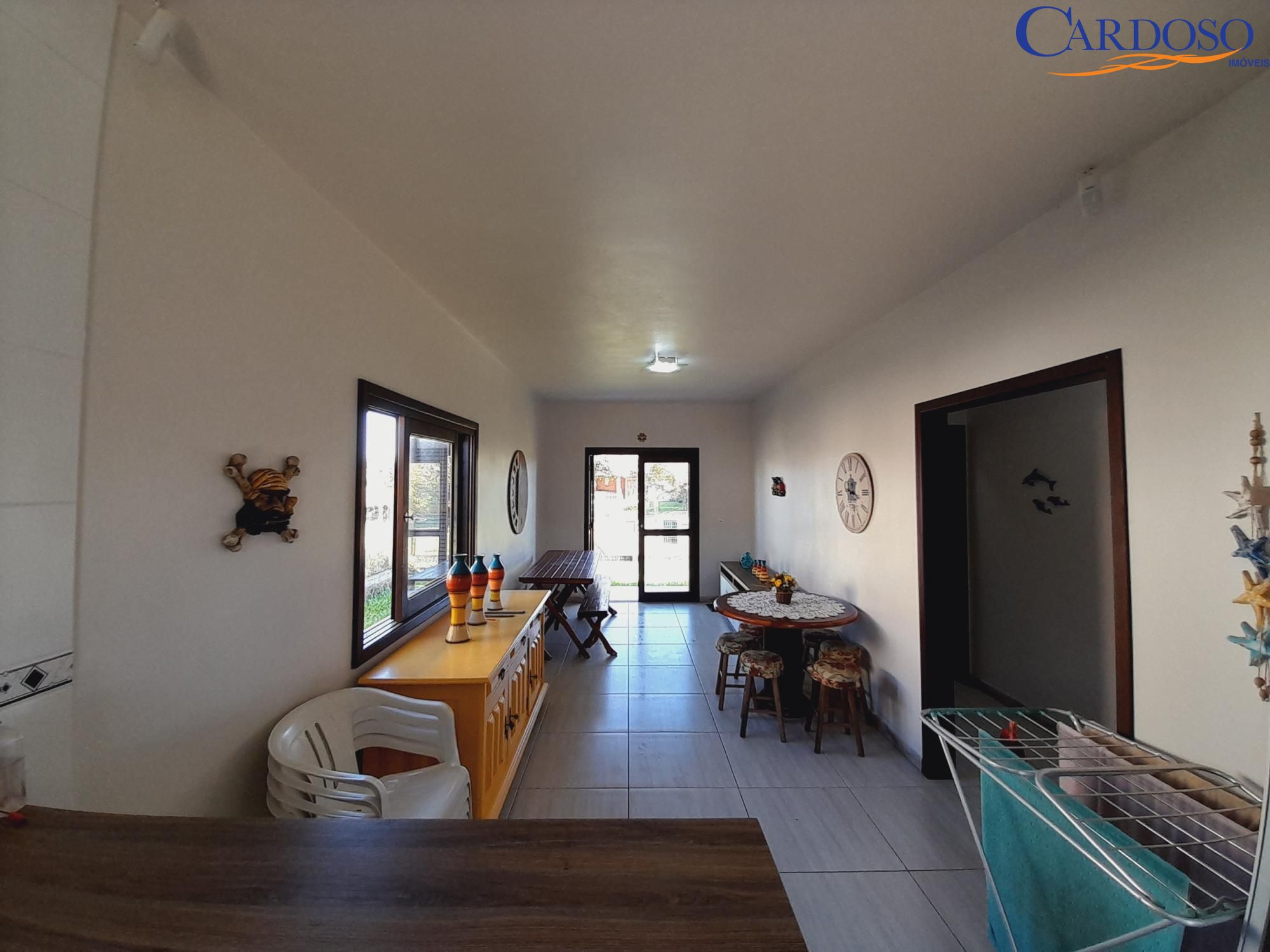 Casa à venda com 3 quartos, 90m² - Foto 13