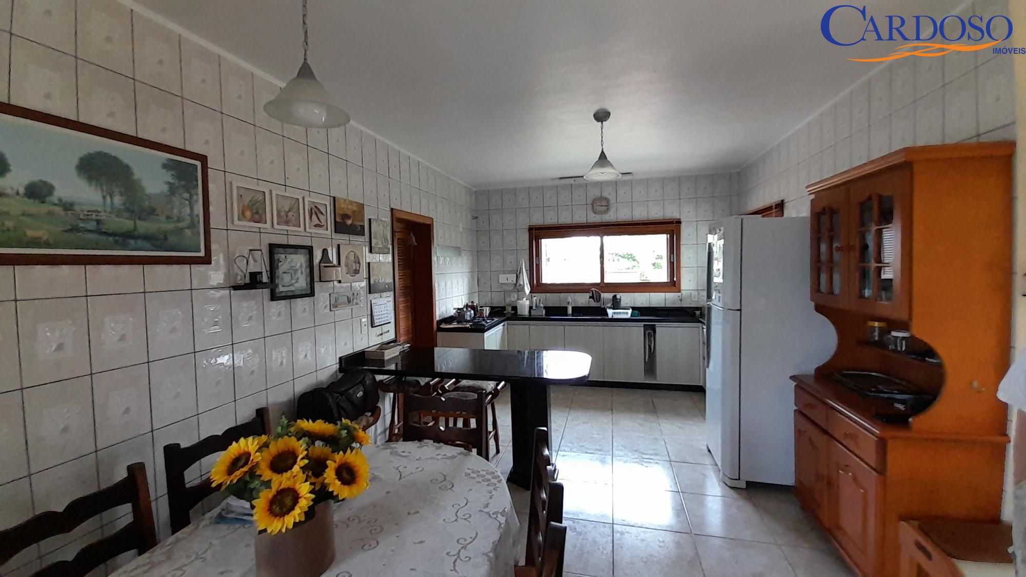 Casa, 3 quartos, 305 m² - Foto 3