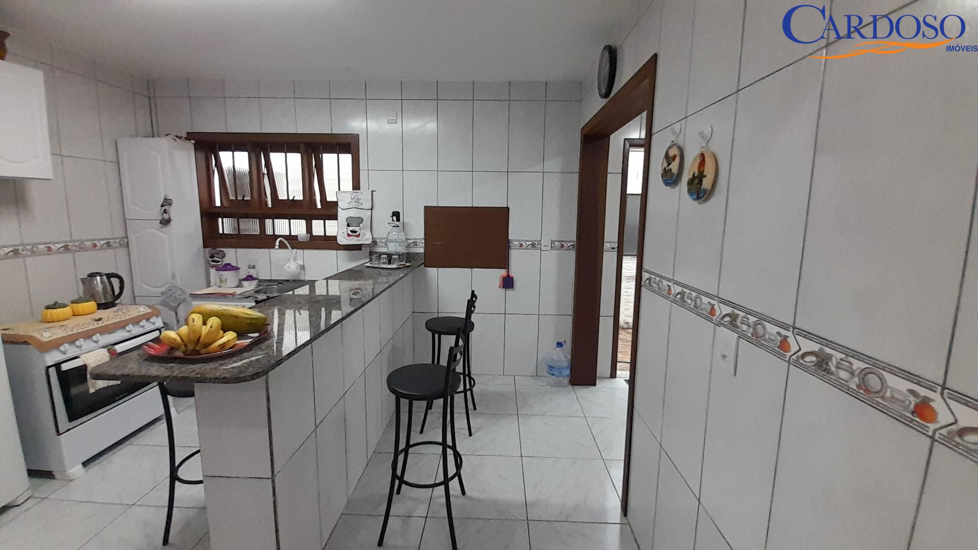 Casa à venda com 4 quartos, 210m² - Foto 17