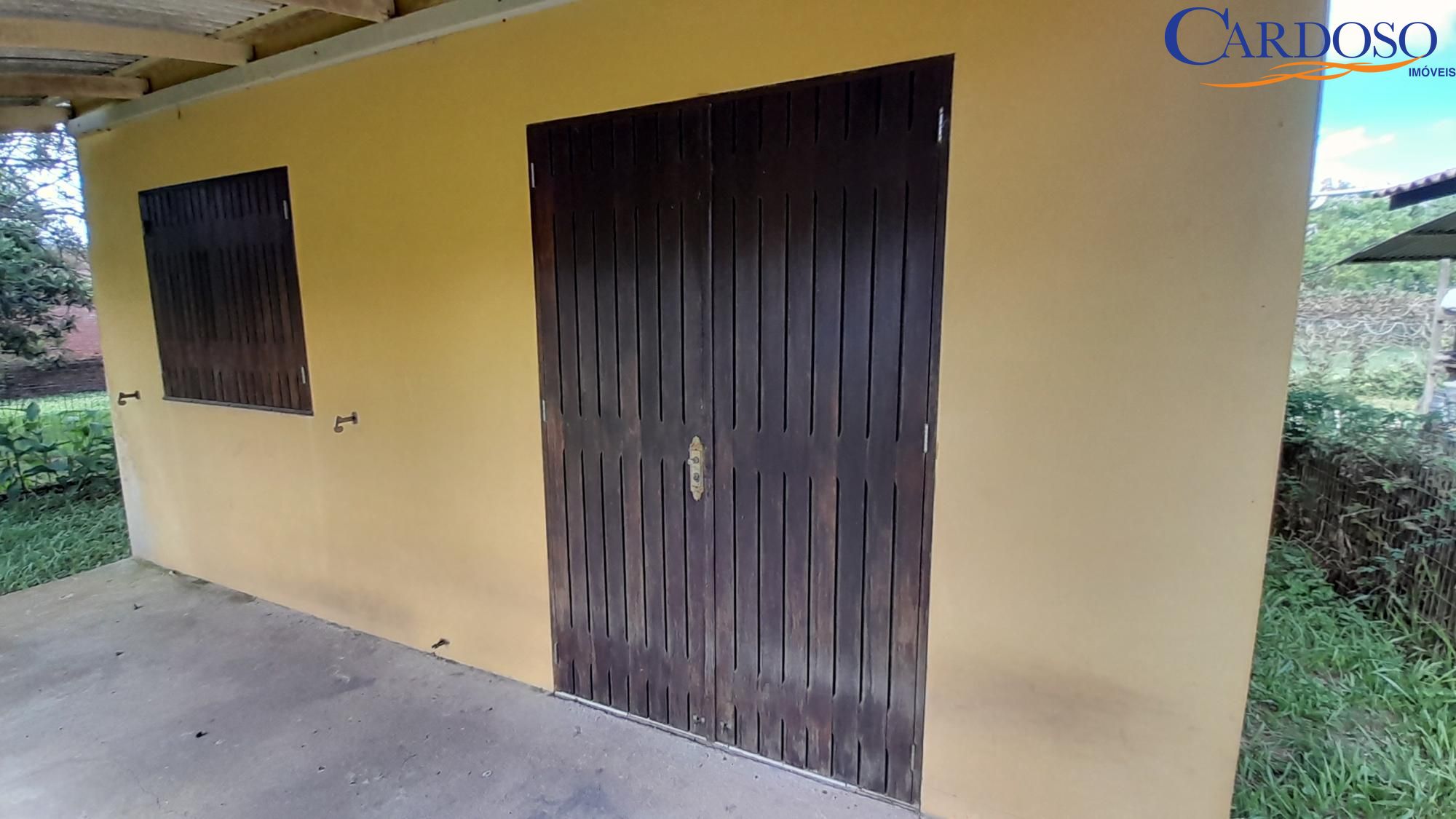 Casa à venda com 3 quartos, 90m² - Foto 4
