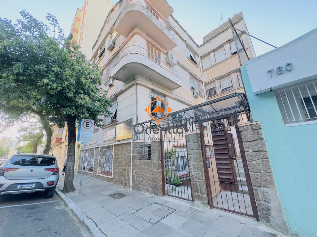 Apartamento com 70m², 2 dormitórios no bairro Centro Histórico em Porto Alegre para Comprar