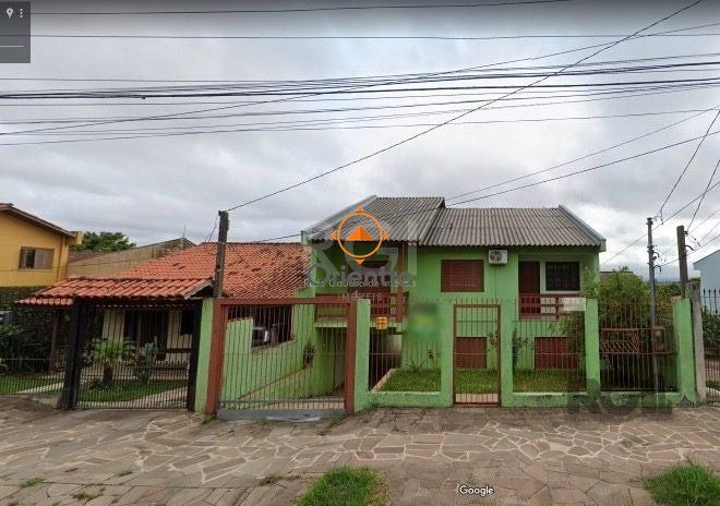 Casa com 204m², 4 dormitórios no bairro Costa e Silva em Porto Alegre para Comprar