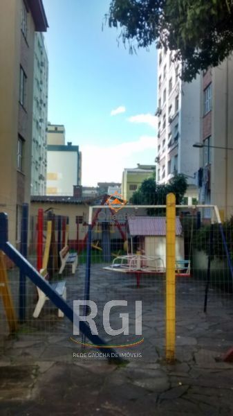 Apartamento, 1 dormitório no bairro Mont Serrat em Porto Alegre para Comprar
