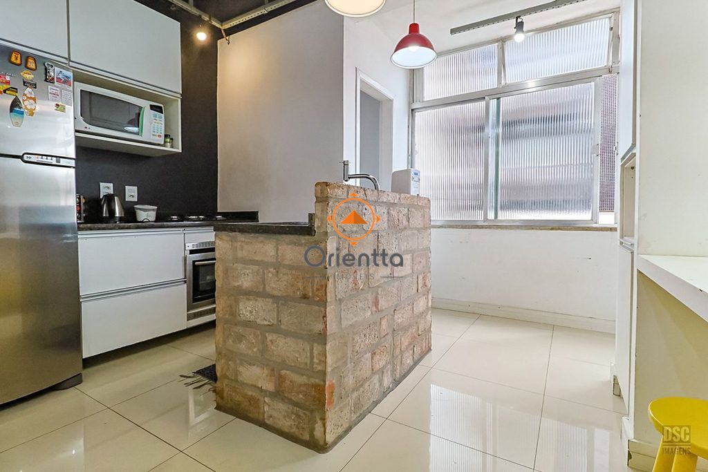 Apartamento com 88m², 3 dormitórios no bairro Petrópolis em Porto Alegre para Comprar