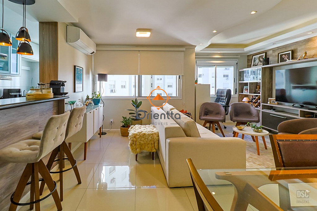 Apartamento com 67m², 3 dormitórios no bairro Vila Ipiranga em Porto Alegre para Comprar