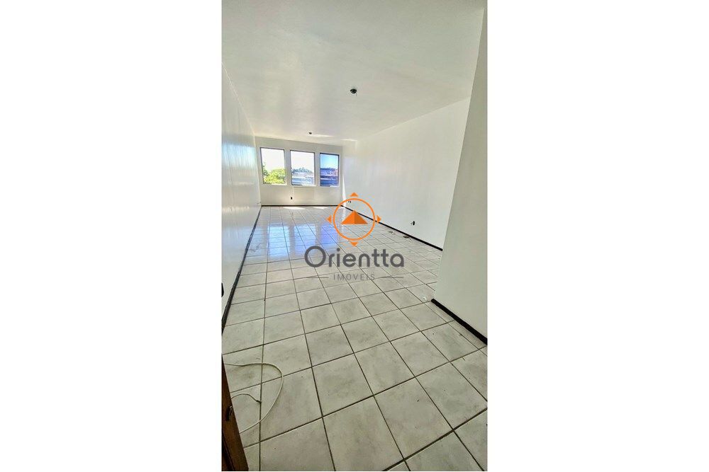 Sala Comercial com 38m² no bairro Moinhos de Vento em Porto Alegre para Comprar