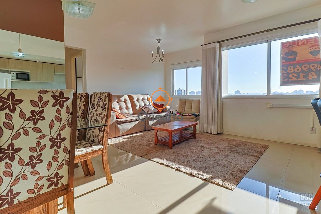 Apartamento com 66m², 3 dormitórios no bairro Vila Ipiranga em Porto Alegre para Comprar