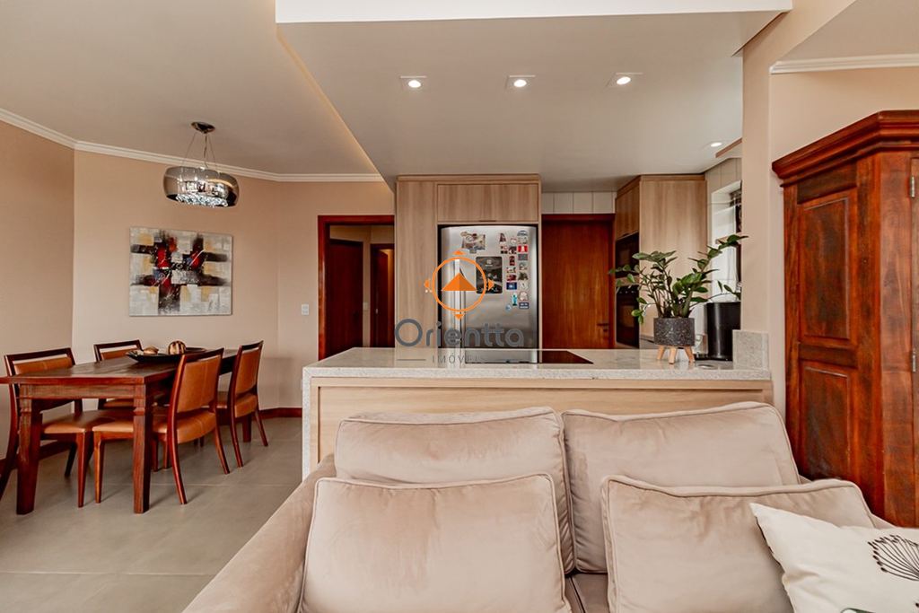 Apartamento com 96m², 3 dormitórios no bairro Menino Deus em Porto Alegre para Comprar