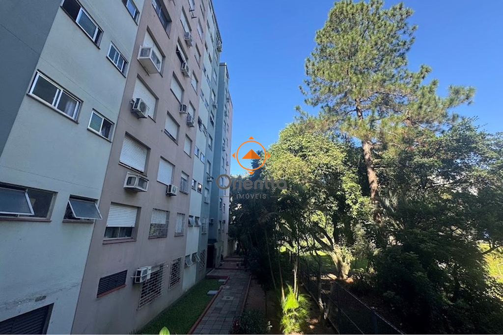 Apartamento com 58m², 2 dormitórios no bairro Jardim Itu em Porto Alegre para Comprar