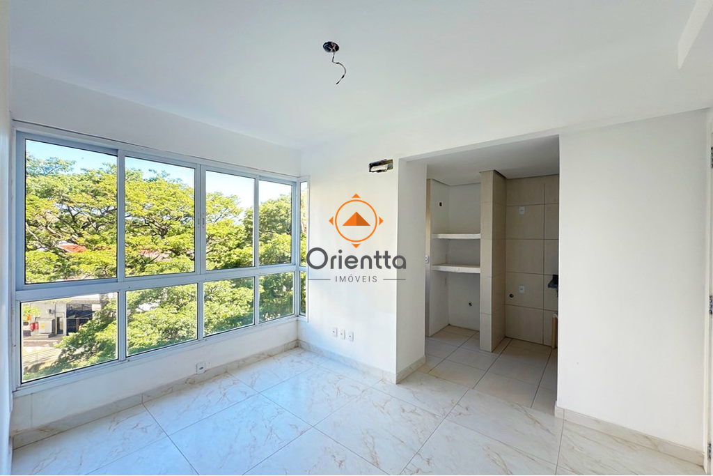 Apartamento com 53m², 3 dormitórios no bairro Cavalhada em Porto Alegre para Comprar