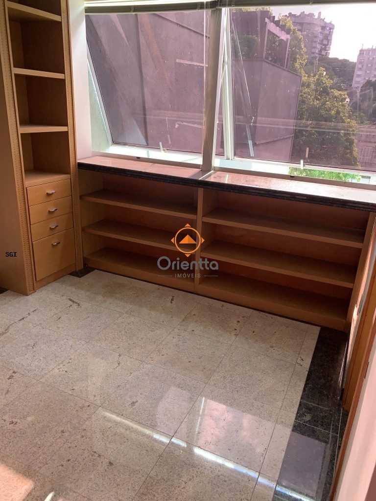 Sala Comercial com 28m² no bairro Moinhos de Vento em Porto Alegre para Comprar