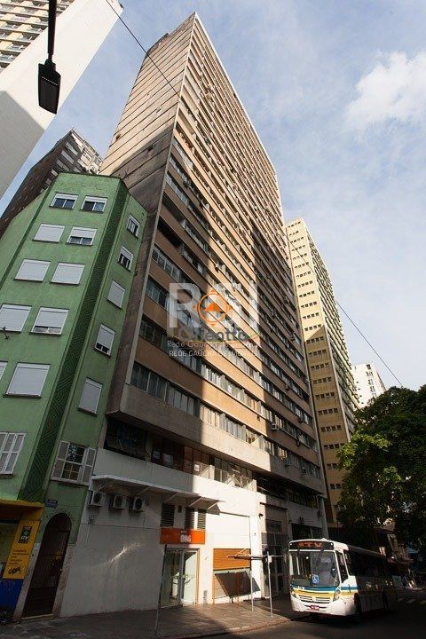 Apartamento, 2 dormitórios no bairro Centro Histórico em Porto Alegre para Comprar