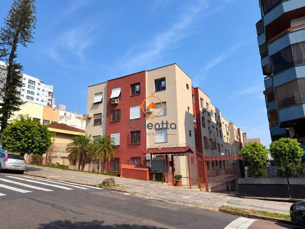 Apartamento com 41m², 1 dormitório no bairro Vila Ipiranga em Porto Alegre para Comprar