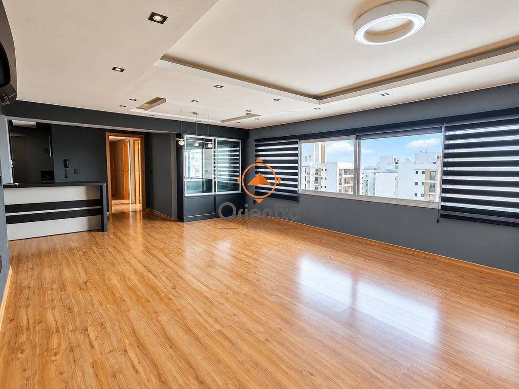 Apartamento com 132m², 3 dormitórios no bairro Passo da Areia em Porto Alegre para Comprar