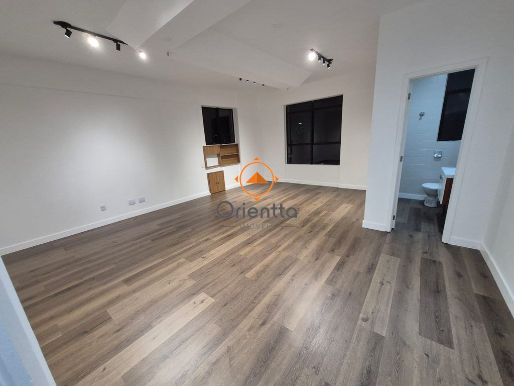 Sala Comercial com 37m² no bairro Higienópolis em Porto Alegre para Comprar