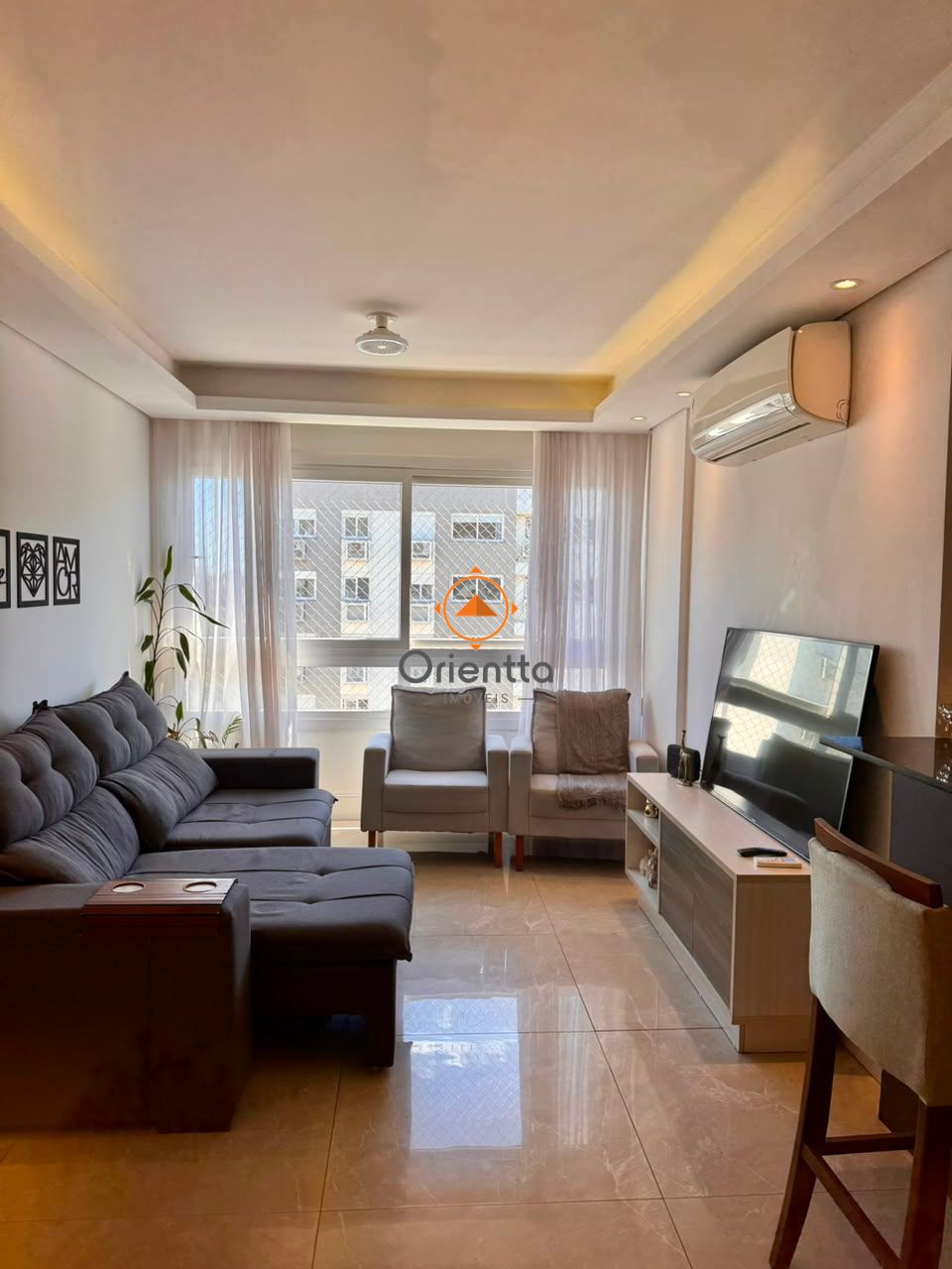 Apartamento, 2 dormitórios no bairro São Sebastião em Porto Alegre para Comprar