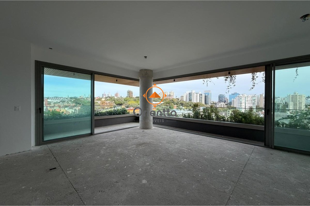 Apartamento com 232m², 3 dormitórios no bairro Três Figueiras em Porto Alegre para Comprar