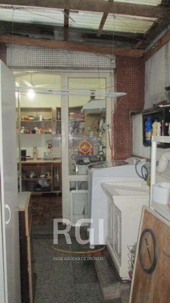 Apartamento, 2 dormitórios no bairro São João em Porto Alegre para Comprar