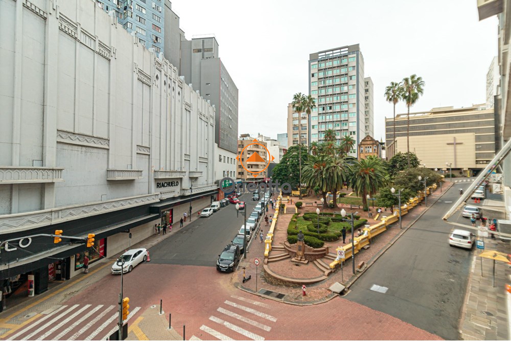 Apartamento com 50m², 2 dormitórios no bairro Centro Histórico em Porto Alegre para Comprar