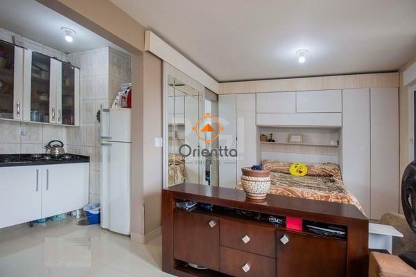 Kitnet no bairro Jardim Leopoldina em Porto Alegre para Comprar