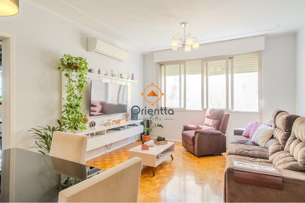 Apartamento com 114m², 3 dormitórios no bairro Medianeira em Porto Alegre para Comprar