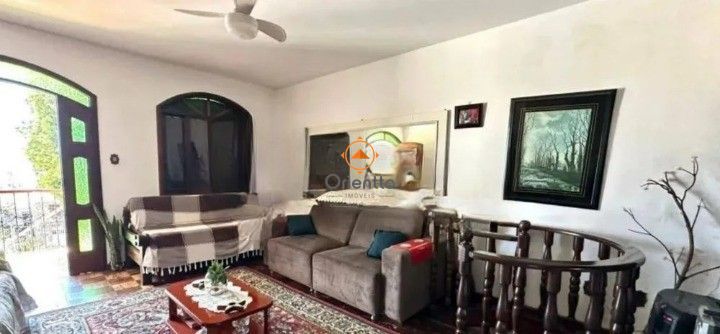 Casa, 3 dormitórios no bairro Tristeza em Porto Alegre para Comprar