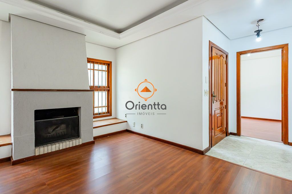 Casa com 247m², 4 dormitórios no bairro Jardim Itu em Porto Alegre para Comprar