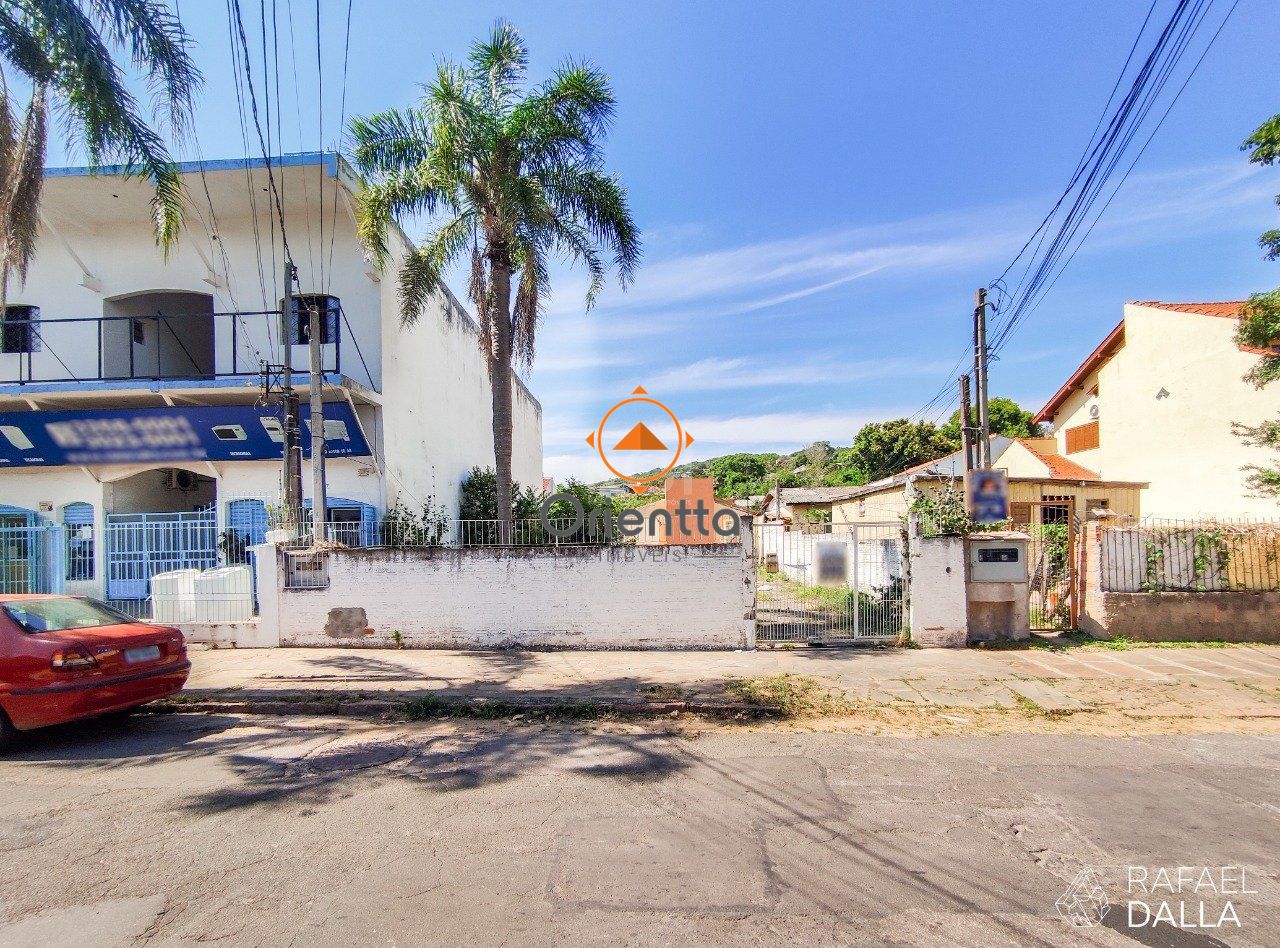 Terreno com 747m² no bairro Tristeza em Porto Alegre para Comprar