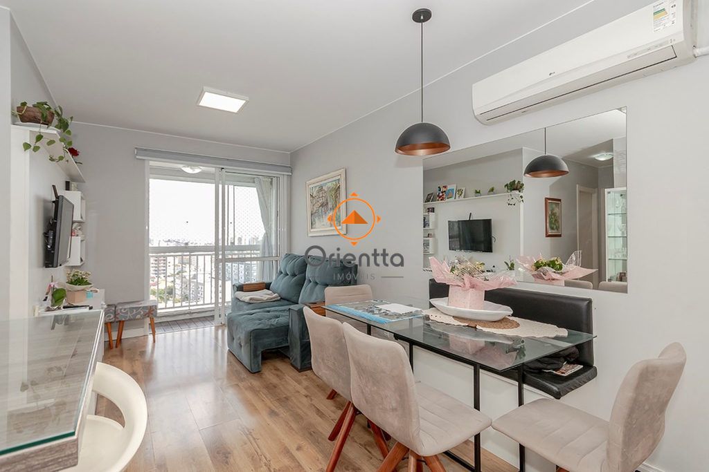 Apartamento com 60m², 2 dormitórios no bairro Cristo Redentor em Porto Alegre para Comprar