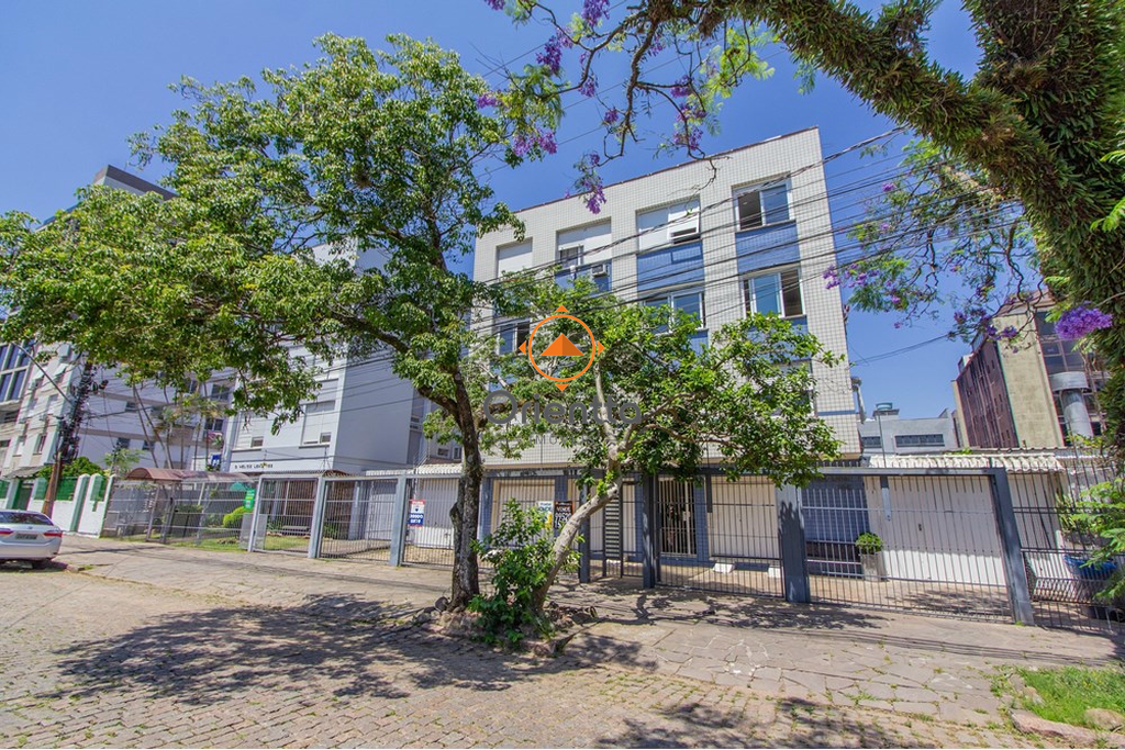Apartamento com 75m², 2 dormitórios no bairro Santana em Porto Alegre para Comprar