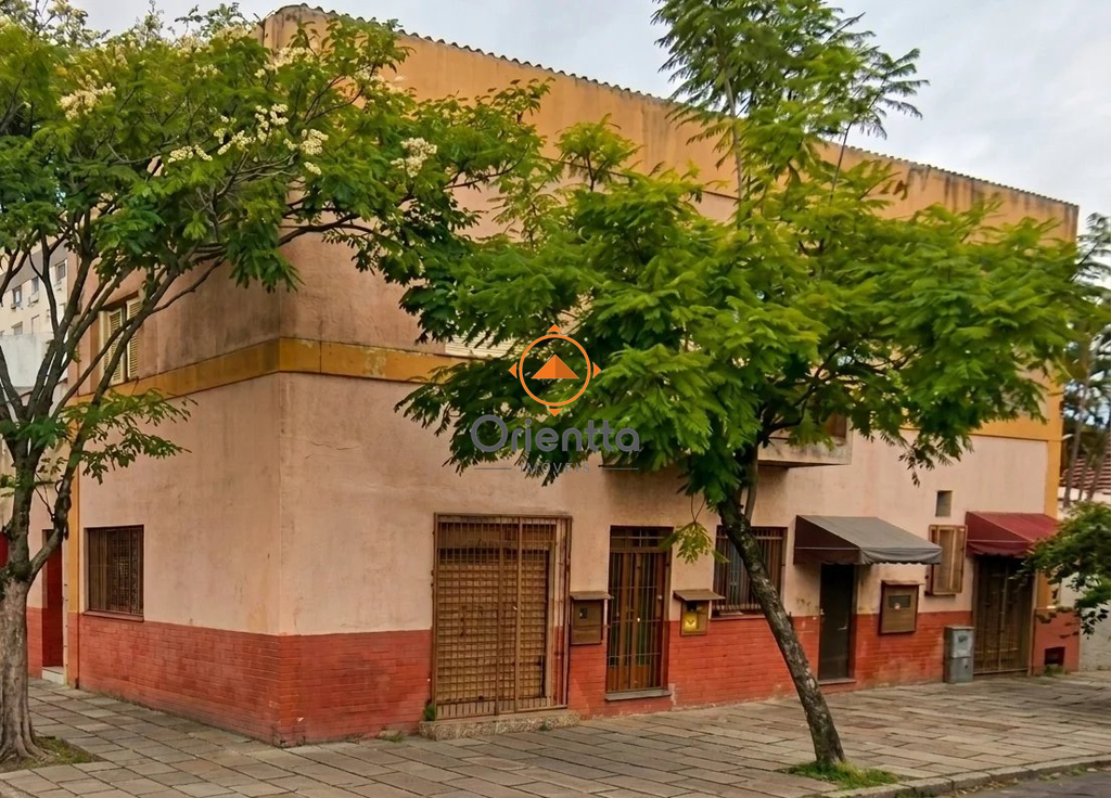 Casa com 95m², 1 dormitório no bairro Santana em Porto Alegre para Comprar