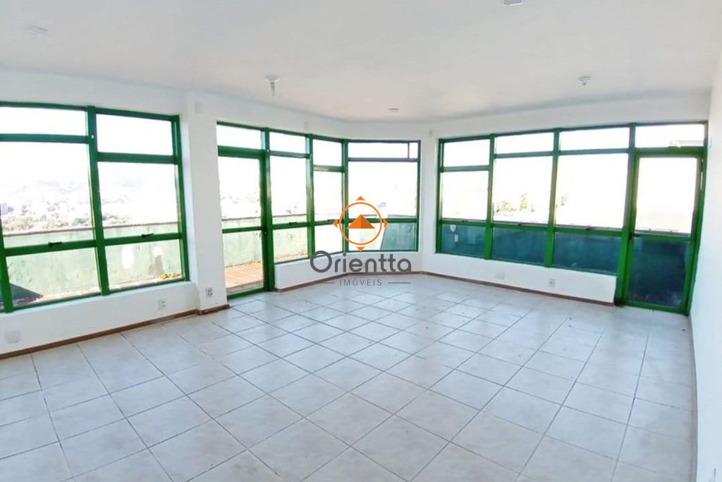 Sala Comercial com 50m² no bairro Petrópolis em Porto Alegre para Comprar