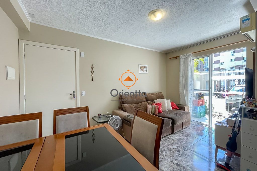 Apartamento com 54m², 2 dormitórios no bairro Vila Nova em Porto Alegre para Comprar