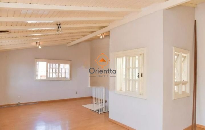 Casa, 5 dormitórios no bairro Parque Santa Fé em Porto Alegre para Comprar
