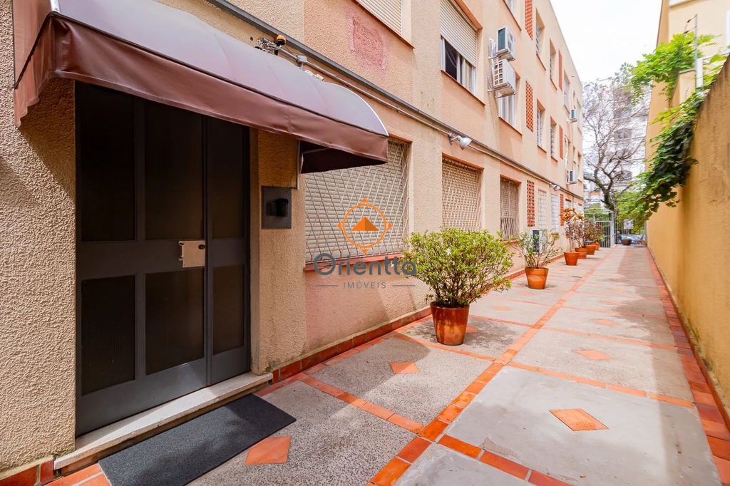 Apartamento com 68m², 2 dormitórios no bairro Auxiliadora em Porto Alegre para Comprar
