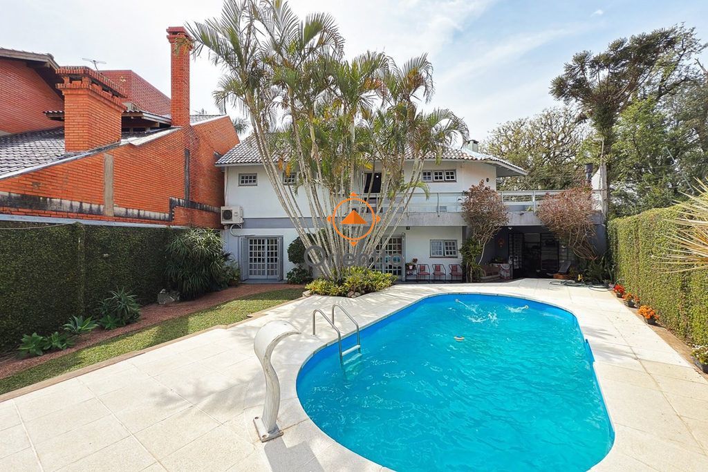 Casa com 287m², 4 dormitórios no bairro Ipanema em Porto Alegre para Comprar