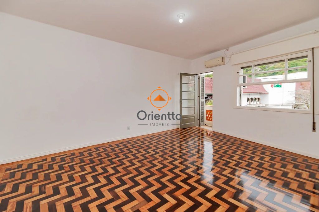 Apartamento com 97m², 2 dormitórios no bairro Floresta em Porto Alegre para Comprar