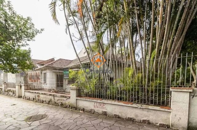 Terreno com 600m² no bairro São João em Porto Alegre para Comprar ou Alugar