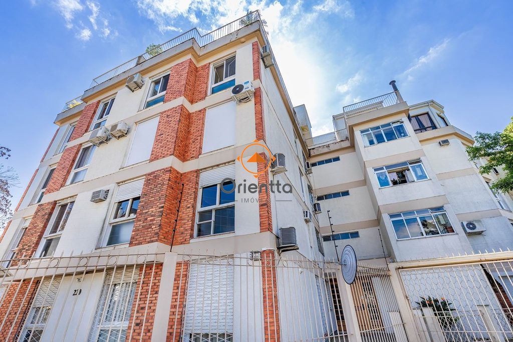 Apartamento com 70m², 3 dormitórios no bairro Passo da Areia em Porto Alegre para Comprar
