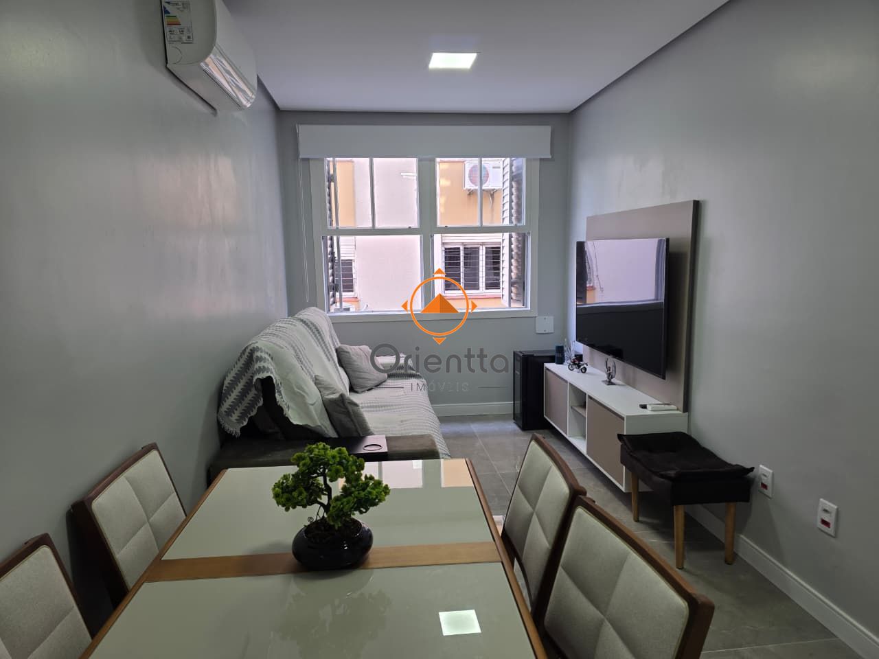 Apartamento, 1 dormitório no bairro Menino Deus em Porto Alegre para Comprar